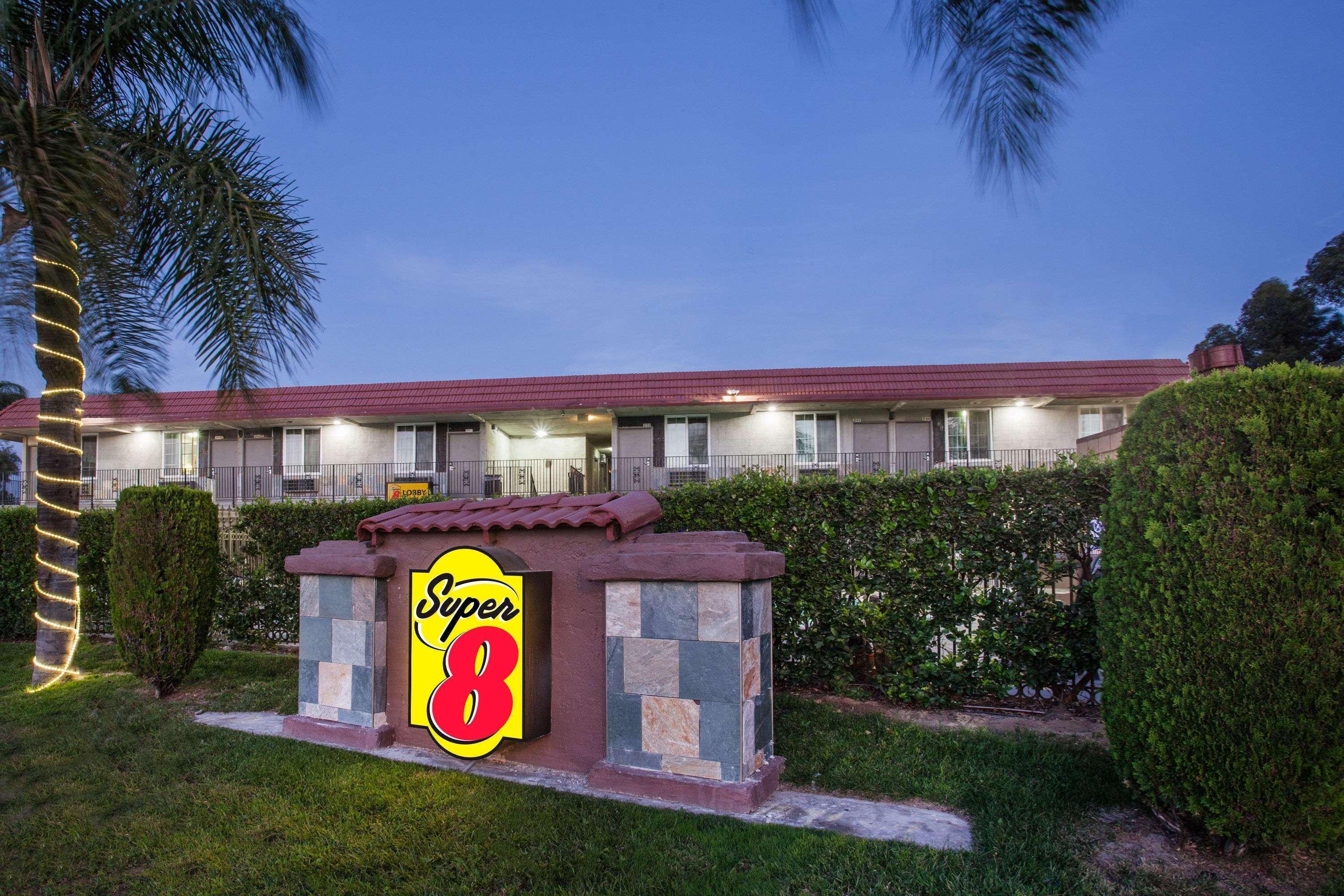 Super 8 By Wyndham Redlands/San Bernardino Motel Exterior foto